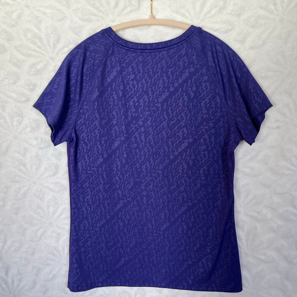 Champion C9 purple athletic tshirt size M preowned excellent short sleeve - Picture 3 of 6